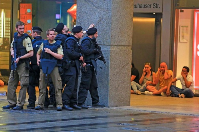 Policía establece en ocho cifra de muertos por tiroteo en Múnich.