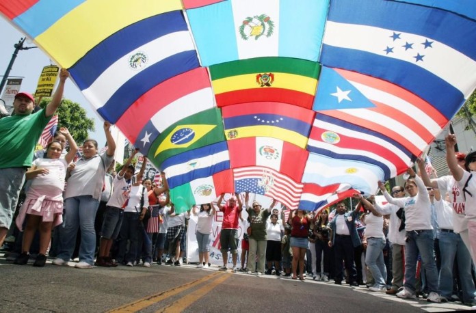 Disminuye ritmo de crecimiento y dispersión de latinos en EUA.