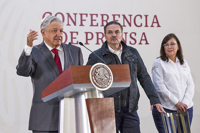 Presidente exhorta a particulares a invertir y extraer petróleo
