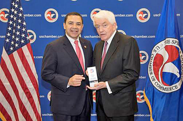 Tex Cuellar premio copy