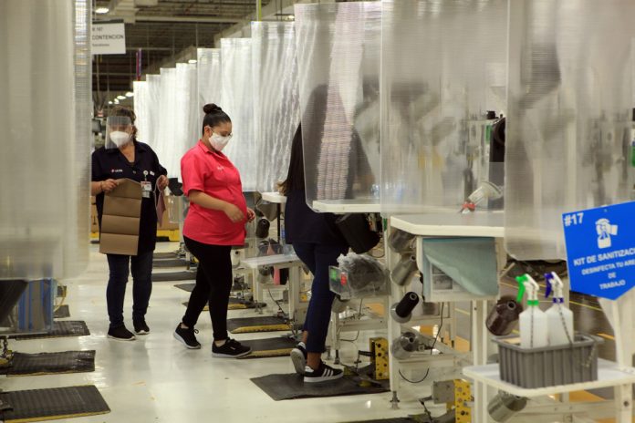 La producción industrial mexicana no recupera los niveles prepandemia en 2021
