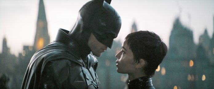 Robert Pattinson dice que el nuevo Batman no es un "ligÛn" y tiene m·s traumas