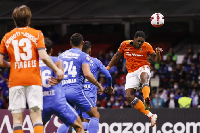 3-1. El Cruz Azul del peruano Reynoso vence al Forge y clasifica a cuartos