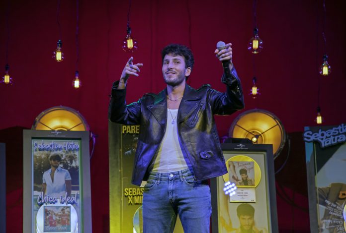 Sebastián Yatra se mostrará "al desnudo" en miniserie de Manolo Caro