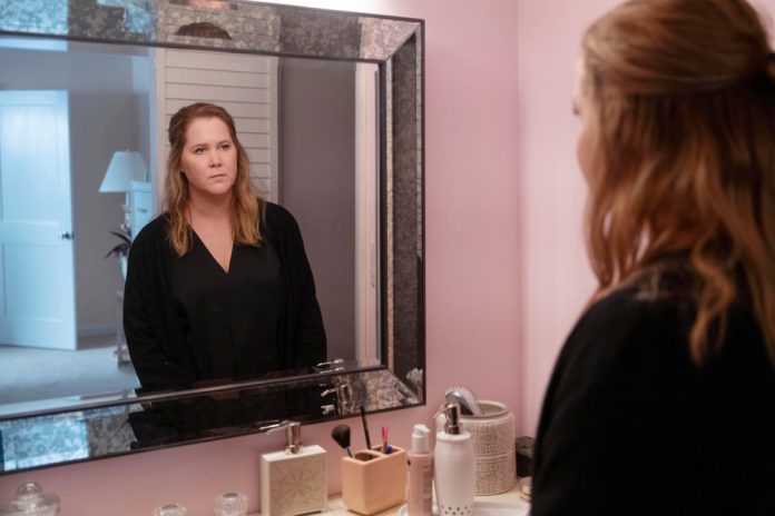 Amy Schumer, la irreverente cÛmica encargada de resucitar a los ”scar