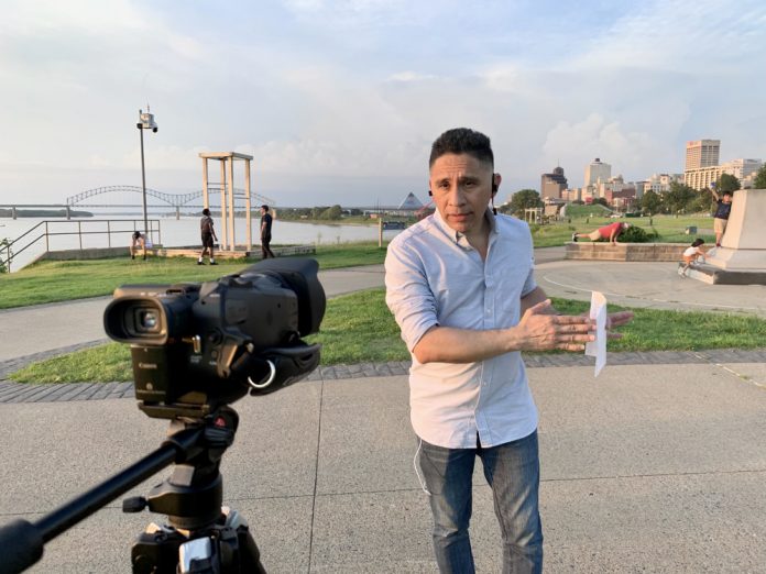 Periodista asilado pide "escuchar el clamor de la gente" sobre inmigración