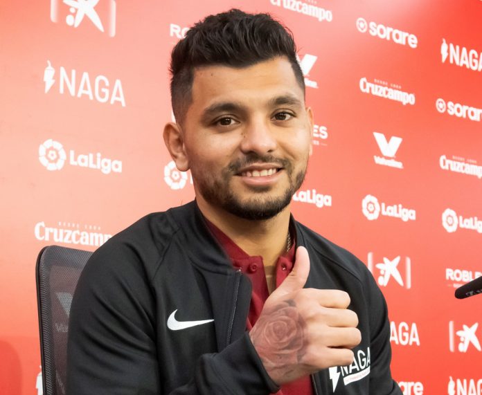 'Tecatito' catapulta al Sevilla en México
