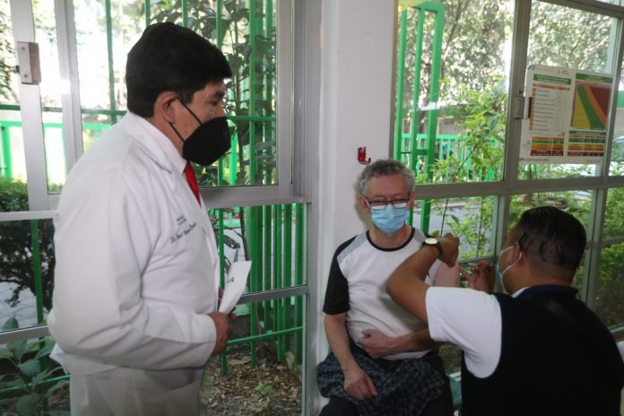 México abre vacunación masiva de refuerzo contra la covid a nivel nacional