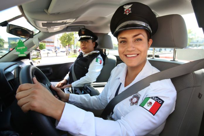 EE.UU. se compromete a dar recursos para capacitar a mexicanas en seguridad