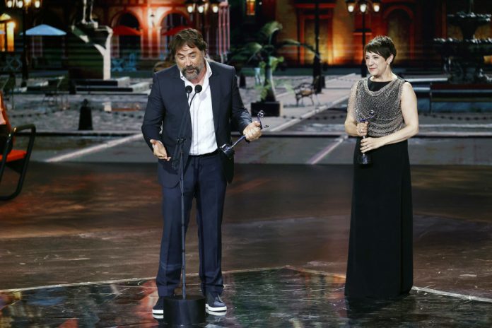 Javier Bardem gana su tercer Platino como mejor actor por "El buen patrÛn"