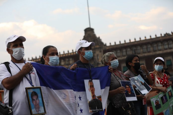 La caravana de madres centroamericanas se manifiesta en Ciudad de México
