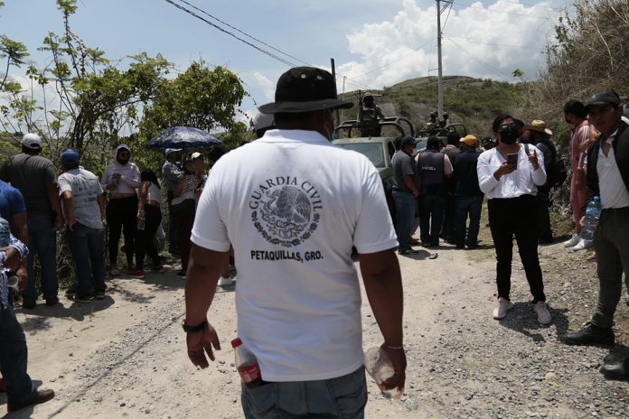 Militares son retenidos en sur de México por guardia ligada a grupo criminal