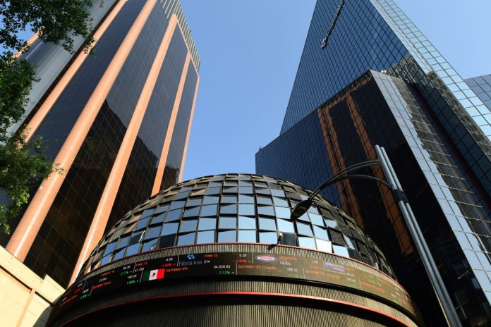La Bolsa mexicana avanza un 2,71 %, su mayor repunte en 20 meses