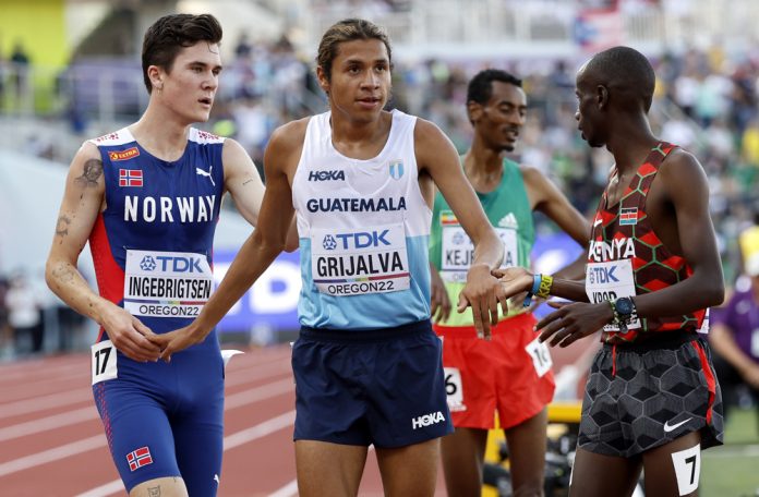 Luis Grijalva revoluciona su serie para meterse en la final de 5.000