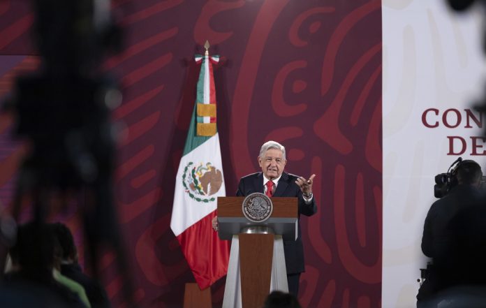 Presidente de México abrirá los archivos de la Marina sobre la "Guerra sucia"