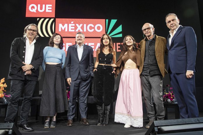Netflix grita "Que MÈxico se vea" y anuncia nuevas producciones en el paÌs