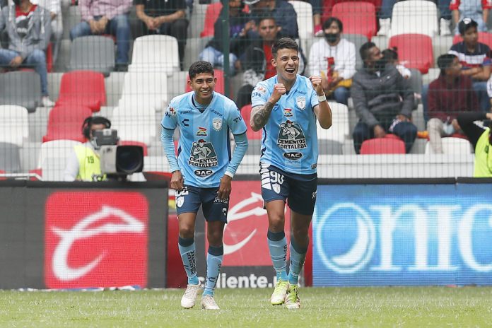 El Pachuca del uruguayo Almada golea al Toluca y sube a zona de clasificaciÛn