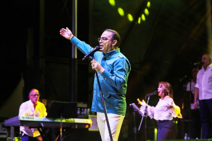 Gilberto Santa Rosa ensalza la "frescura" de la salsa en su nuevo disco