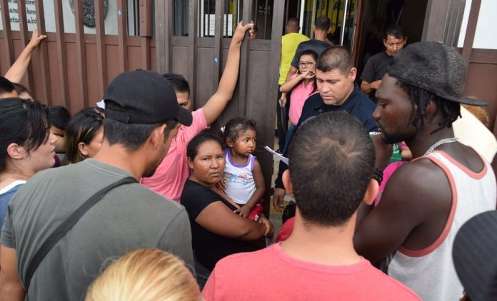 EE.UU. y México deportan a Cuba un nuevo grupo de 253 migrantes
