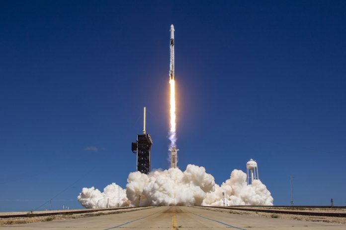 Once astronautas de varias nacionalidades comparten el espacio en la EEI