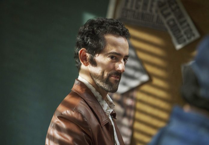 Actor mexicano Luis Gerardo MÈndez hace detectivesca labor en