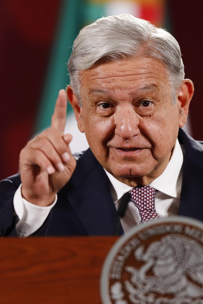 López Obrador pide a la selección mexicana ganar el Mundial