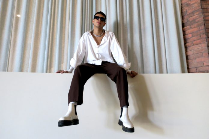 Los nuevos artistas urbanos van "sin miedo" a cambiar la música, asegura Robi