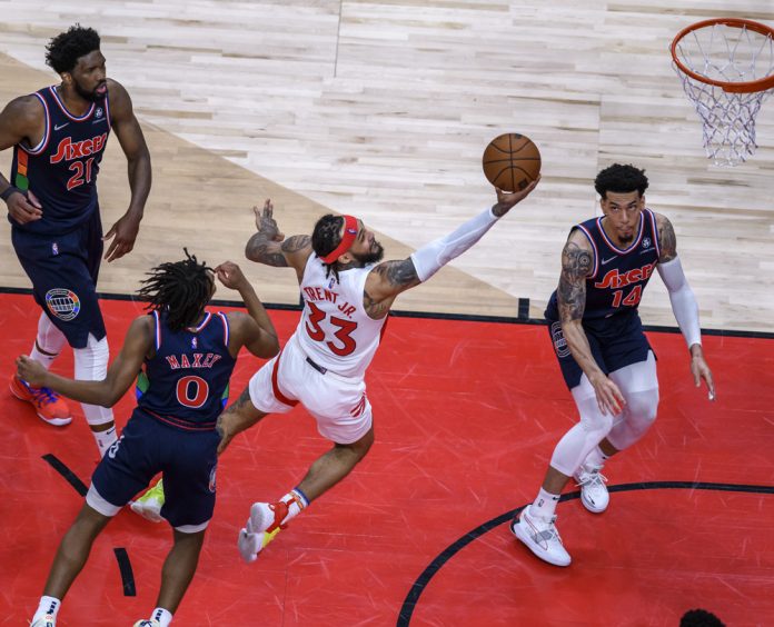 119-109. Unos inofensivos Sixers salen de nuevo escaldados de Toronto