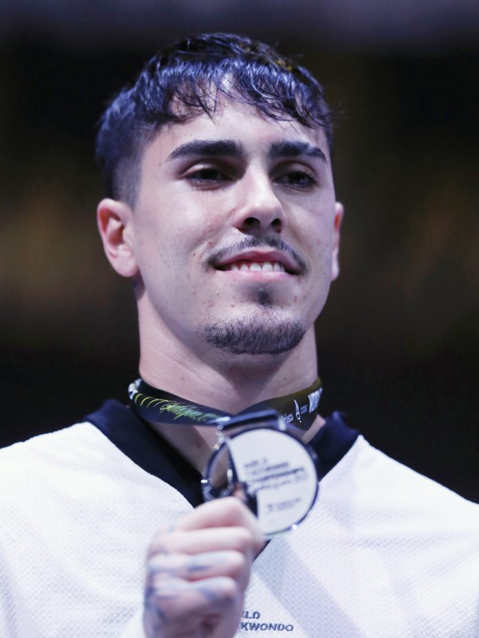 El espaÒol Jon Cintado gana plata en Mundial de Guadalajara de taekwondo