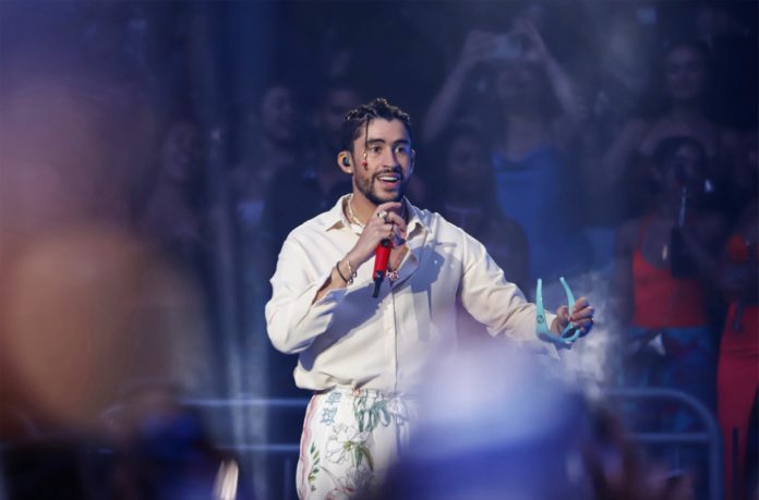 Bad Bunny es escogido Artista del AÒo por Apple Music