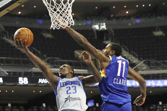 Texas corta racha de dos victorias en fila de los Capitanes el espaÒol DÌaz