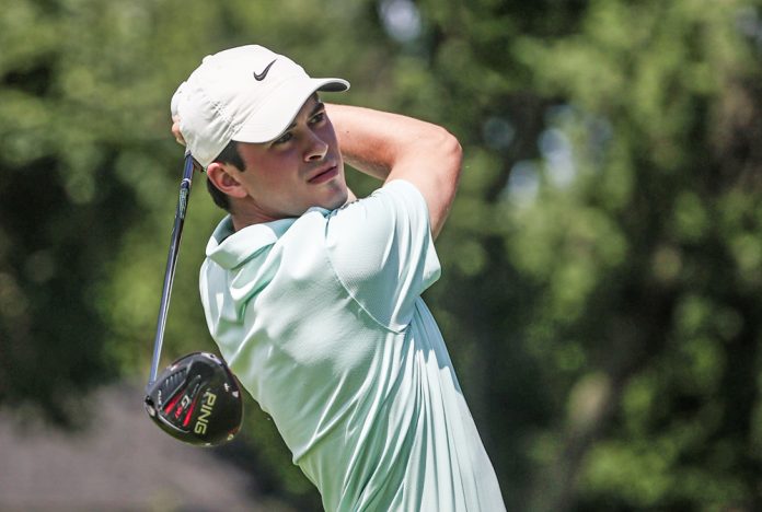 Davis Thompson, primer líder del torneo de golf The American Express