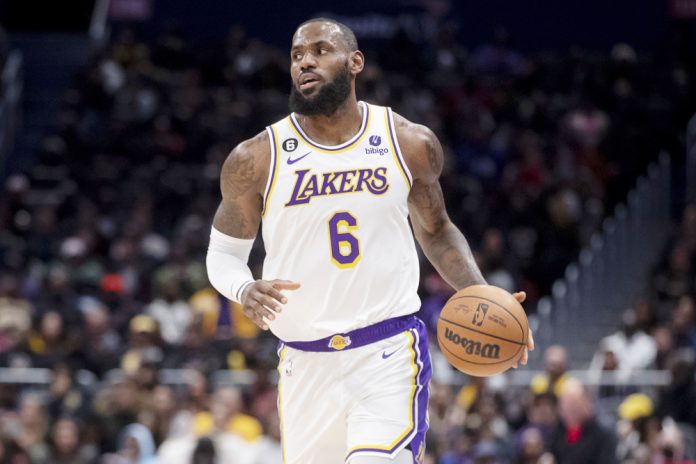 LeBron, Durant, Curry e Irving, los m·s votados de cara al All-Star