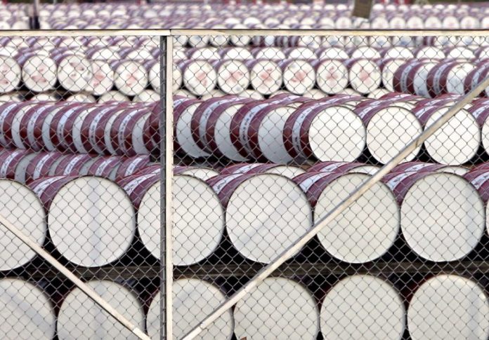 El petróleo de Texas abre con una bajada del 0,61 %, hasta los 66,33 dólares el barril