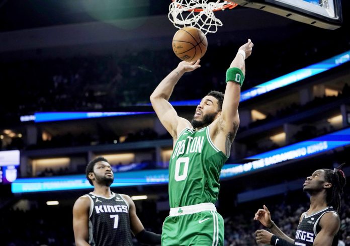 Los 76ers, a 'playoffs'; Tatum iguala a Bird y Paul George sufre una grave lesión