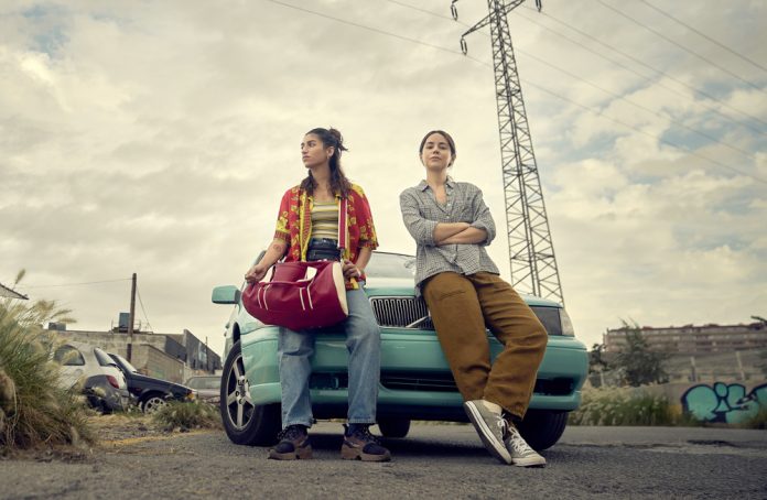 Camila Sodi y Carolina Yuste viven amor en amistad en la serie “Sin huellas”