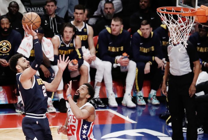 102-108: Los Nuggets toman oxígeno con un triunfo en Brooklyn