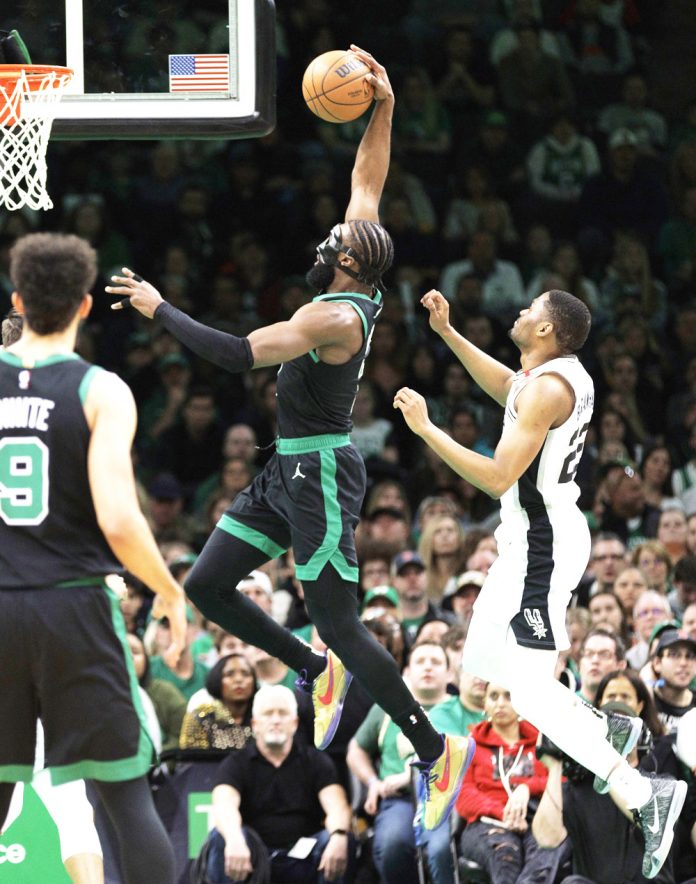 Jaylen Brown e Ingram, jugadores de la semana en la NBA