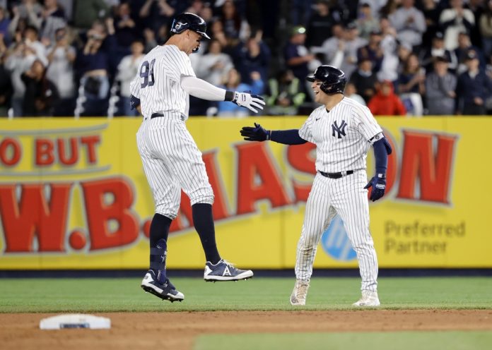 Cubano Cortés y mexicano Treviño se combinan en el triunfo de los Yanquis