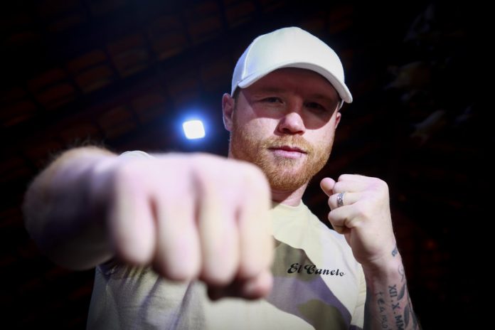 "Canelo" Álvarez expone sus títulos ante Ryder, en su regreso al cuadrilátero