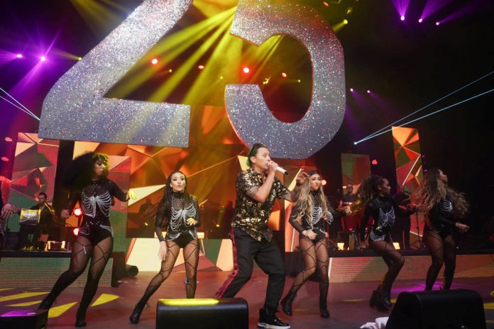 Elvis Crespo dice estar abierto a nuevos estilos sin renunciar al merengue