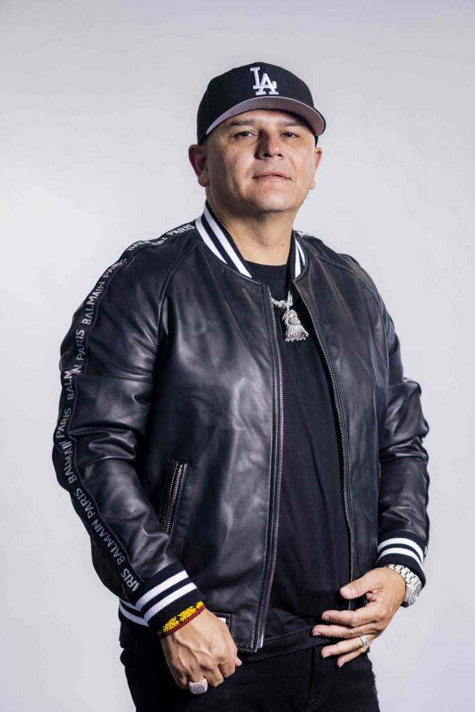 Jimmy Humilde celebra sin modestia el éxito mundial de los corridos