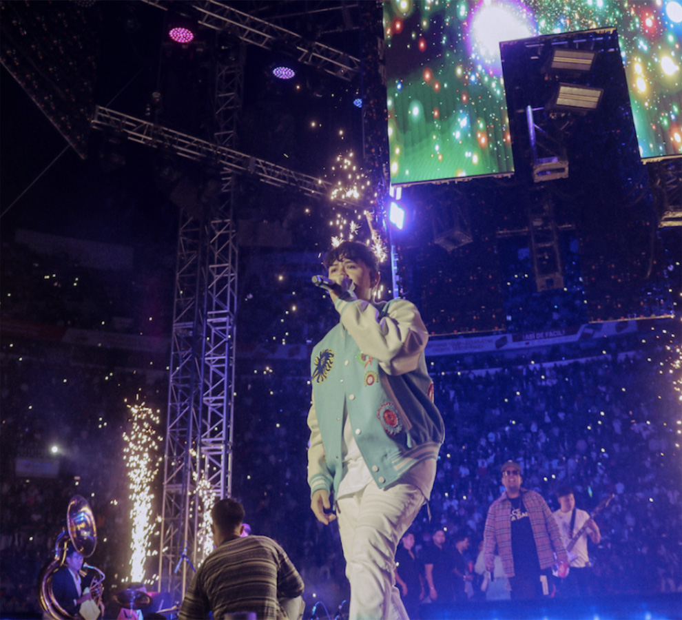 Junior H reúne a 100 mil personas durante dos conciertos en CDMX El