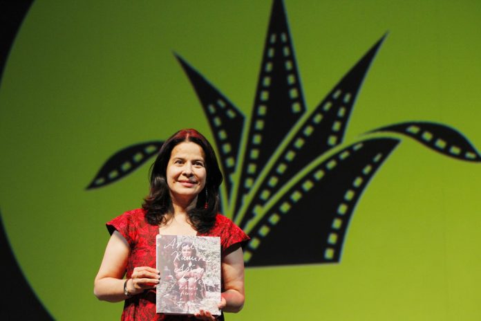 La actriz mexicana Arcelia Ramírez afirma que para actuar hay que deshacerse del ego