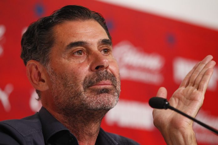 Fernando Hierro mira hacia adelante en su proyecto con Chivas