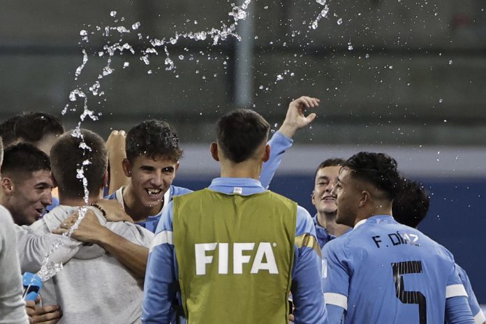 Día 14 en el Mundial: Uruguay saca la cara por América y jugará las semifinales con Israel