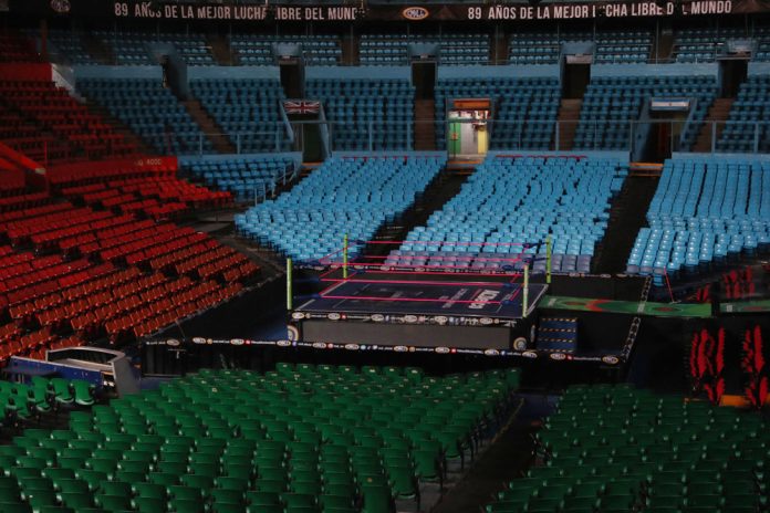 KeMonito, dispuesto a cerrar la Arena México si lo despojan del personaje
