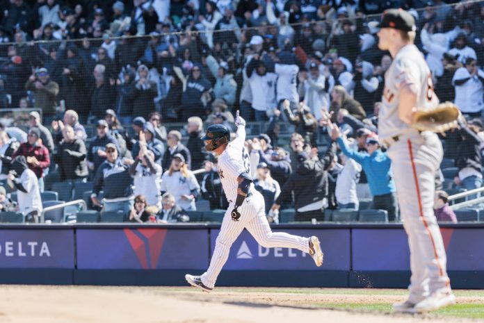 2-3. El venezolano Gleyber Torres responde y define el triunfo de los Yanquis sobre los Medias Rojas
