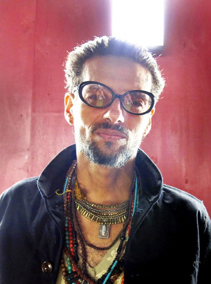 Draco Rosa asegura sentirse en su "mejor momento" al celebrar 40 años de carrera musical