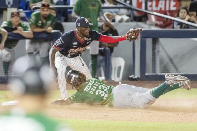La Liga Mexicana de Béisbol presenta el calendario de 2024 con tres